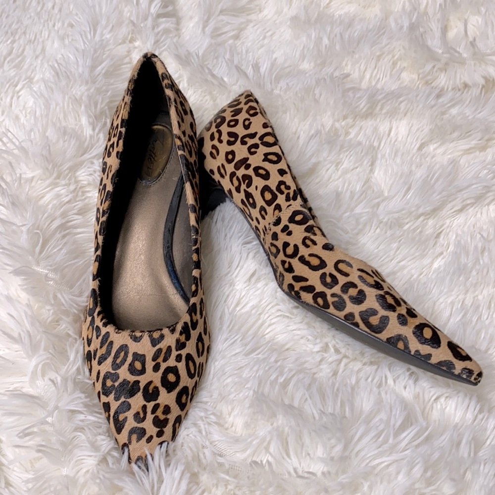 Trotters Brown Black Cheetah Fur Pointed Toed Heels Size 7.5